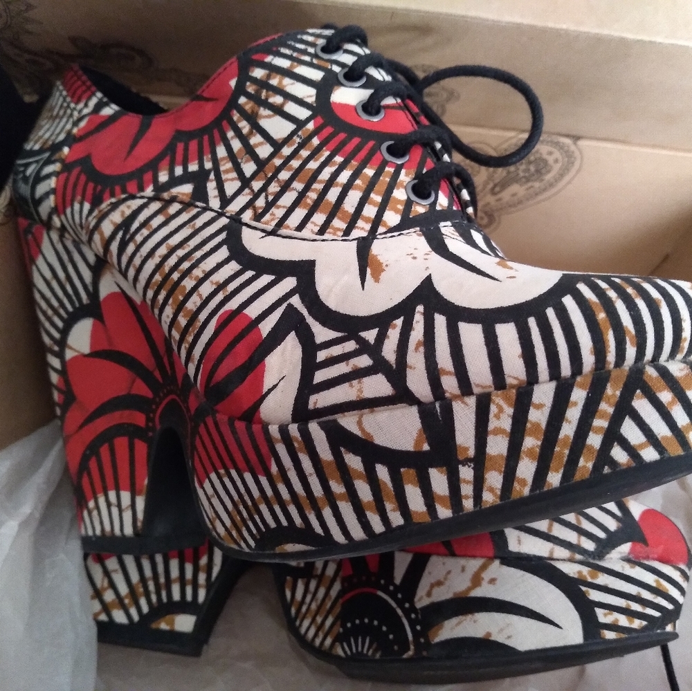 Urban Outfitters ecote Black Motif 7 Platform Wedg